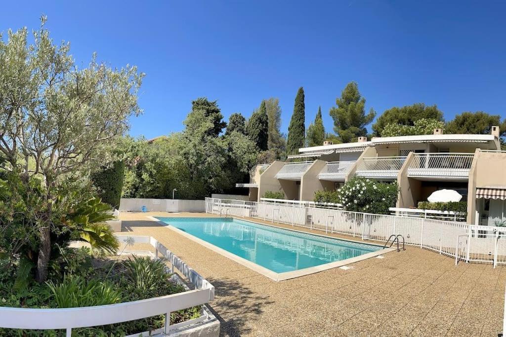 Le Solea - Cassis Centre Residence Le Club Avec Piscine Et Garage Pour 2-4 Personnes Eksteriør bilde